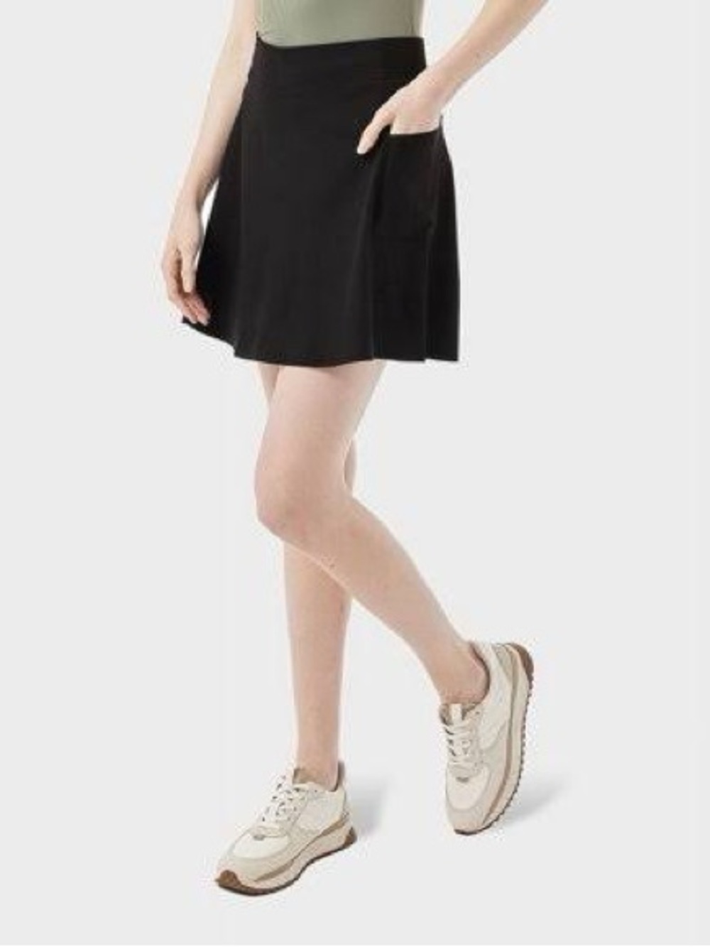 32 Cool Women's Woven Skort size M